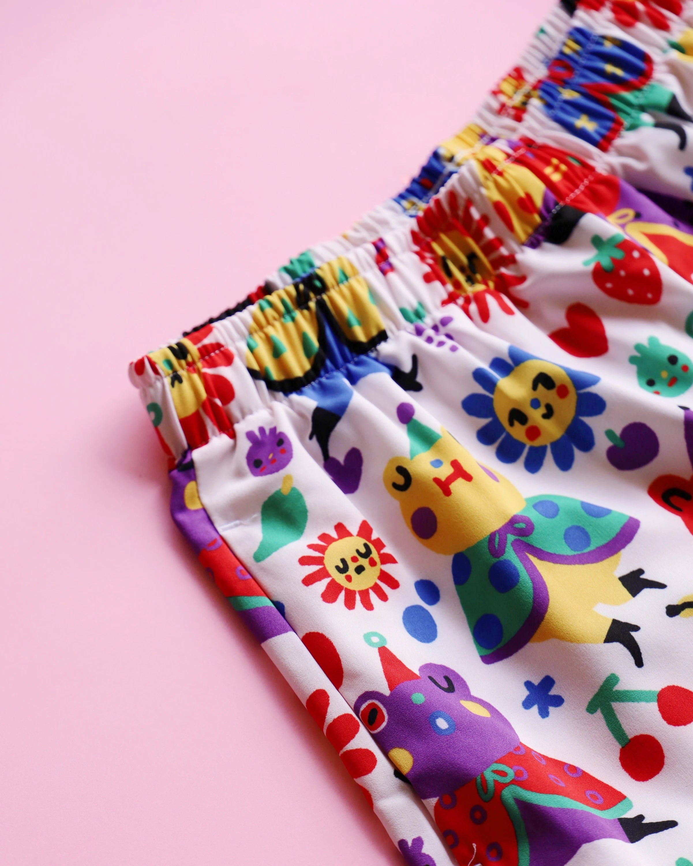 Froggie Wizard - Short Shorts