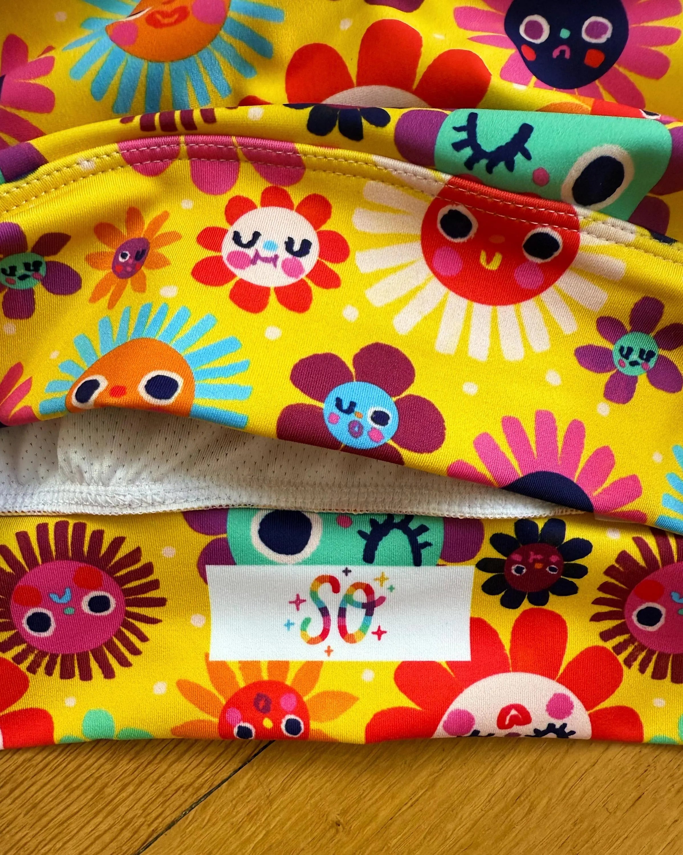 Flower Power - Sports Top